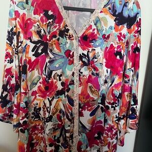 LOGO Kimono Top in Abstract Watercolor Floral